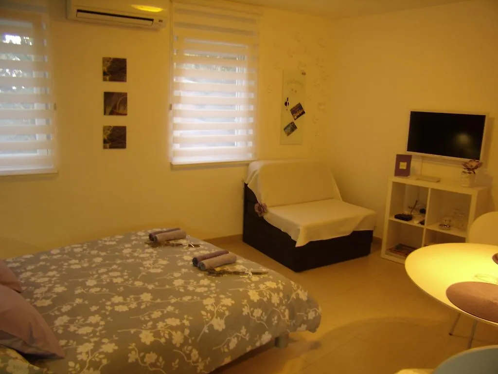 Studio Apartment Lavender Split 0*,  Chorvatsko
