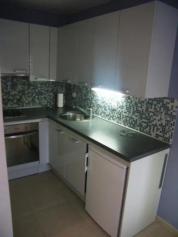 Studio Apartment Lavender Split